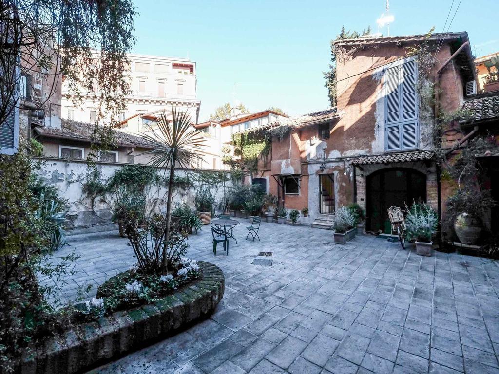 Ancient Trastevere Vespa Loft Рим Екстериор снимка