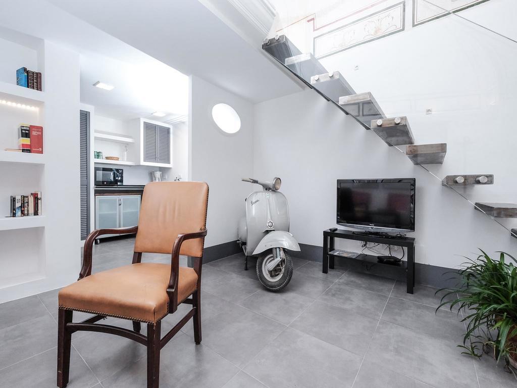 Ancient Trastevere Vespa Loft Рим Екстериор снимка