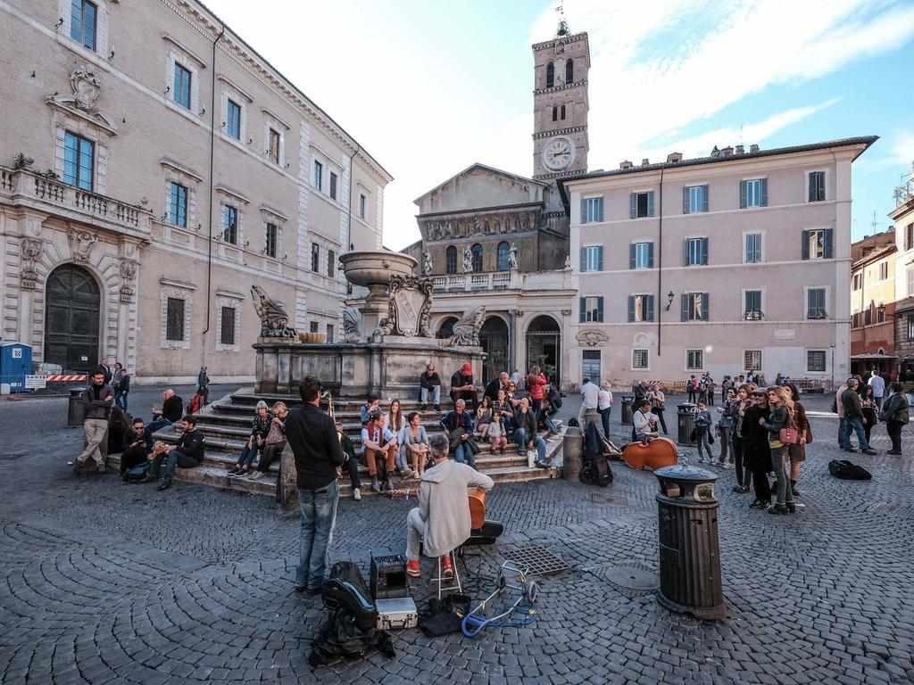 Ancient Trastevere Vespa Loft Рим Екстериор снимка